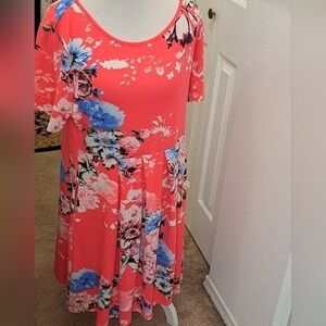 NWT Traililbee Floral Mini Dress   Size 2X